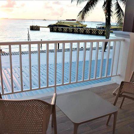 Bartolome Oceanfront Suites Isla Mujeres Exteriör bild